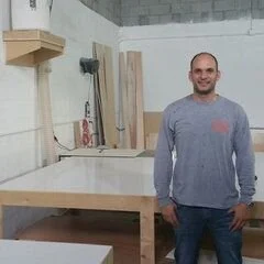 Hardwood Kitchen Cabinets Installation Inc.