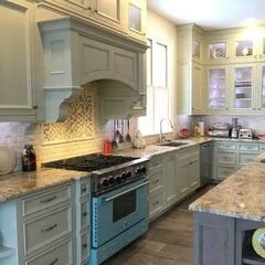 Custom Corners Llc