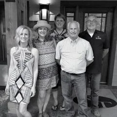 R Tews Construction & Design