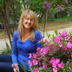 Laura Frost; Home And Garden Designer