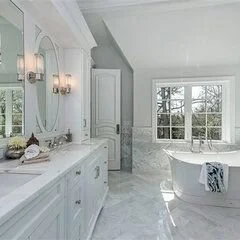 Luxury Bath & Tile